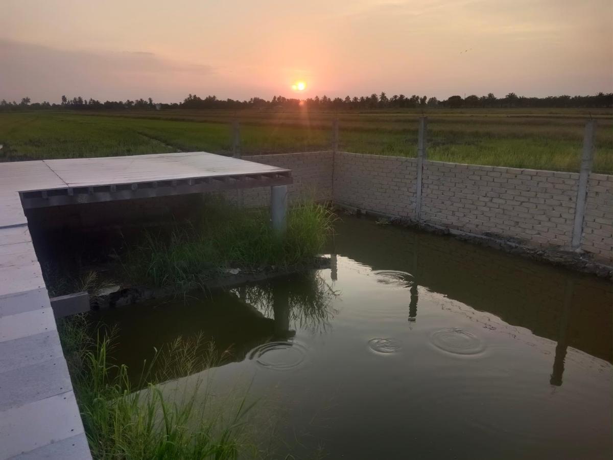 Kurau Inn Farmstay Kuala Kurau Экстерьер фото